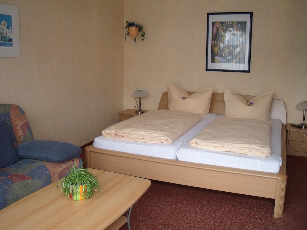 Aktivpension Regenbogen Виллинген Экстерьер фото